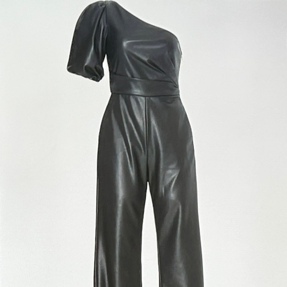 Sachin + Babi Jagger Black One-Shoulder Jumpsuit - Picture 1 of 9